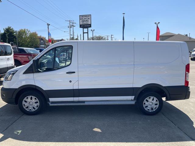 Photo of 2023 Oxford White Ford Transit-250