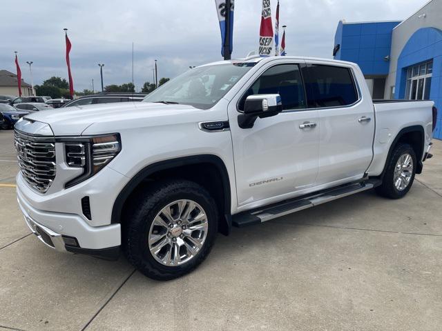 Photo of 2024 White Frost Tricoat GMC Sierra 1500