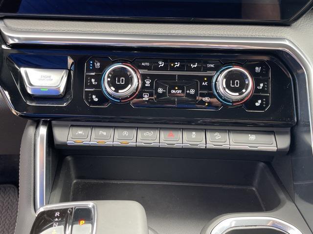 Photo of 2024 White Frost Tricoat GMC Sierra 1500