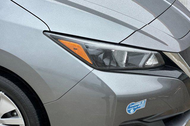 Photo of 2020 Gun Metallic Nissan Leaf