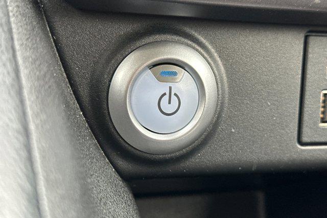 Photo of 2020 Gun Metallic Nissan Leaf