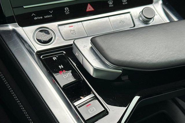 Photo of 2023 Florett Silver Metallic Audi e-tron