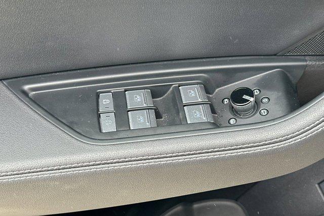 Photo of 2023 Florett Silver Metallic Audi e-tron