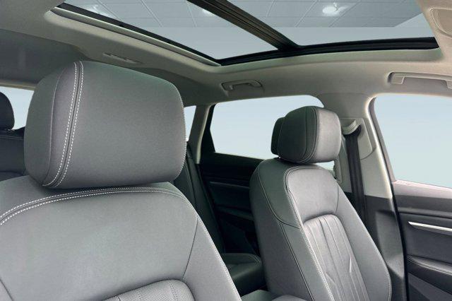 Photo of 2023 Florett Silver Metallic Audi e-tron