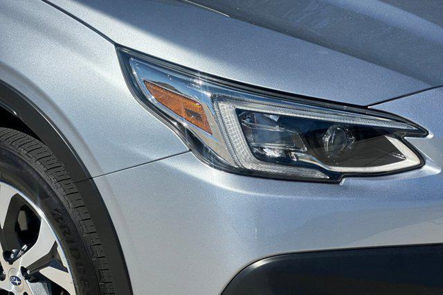 Photo of 2021 Ice Silver Metallic Subaru Outback