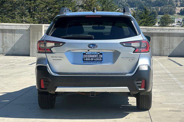 Photo of 2021 Ice Silver Metallic Subaru Outback