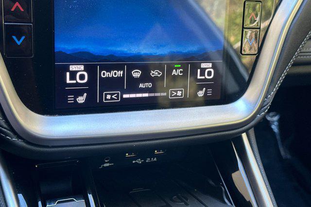 Photo of 2021 Ice Silver Metallic Subaru Outback