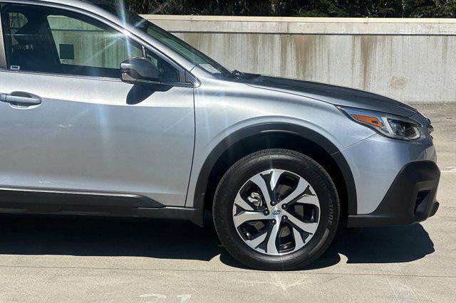 Photo of 2021 Ice Silver Metallic Subaru Outback