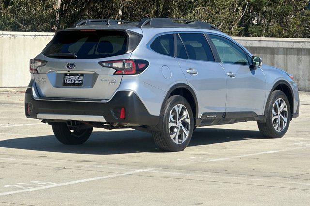 Photo of 2021 Ice Silver Metallic Subaru Outback