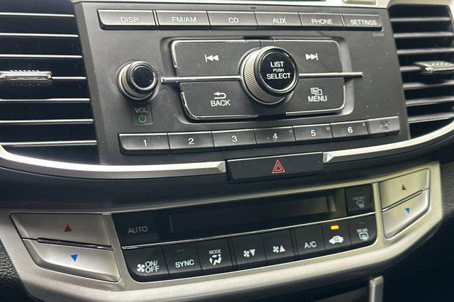 Photo of 2014 White Orchid Pearl Honda Accord