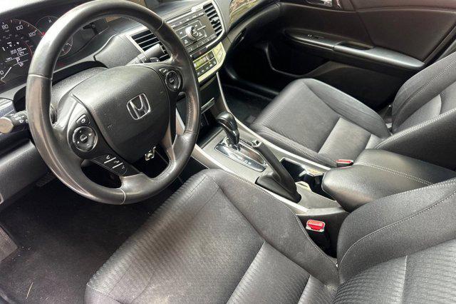 Photo of 2014 White Orchid Pearl Honda Accord