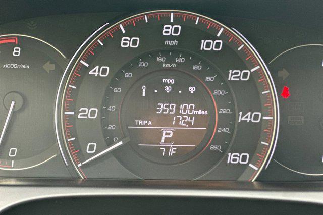 Photo of 2014 White Orchid Pearl Honda Accord