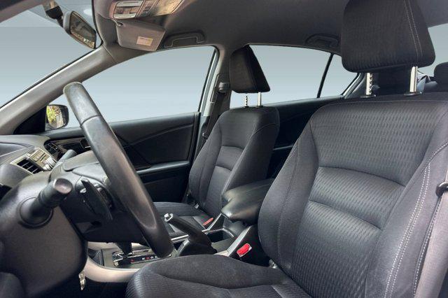 Photo of 2014 White Orchid Pearl Honda Accord