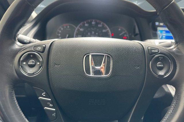 Photo of 2014 White Orchid Pearl Honda Accord