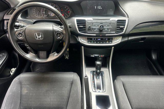 Photo of 2014 White Orchid Pearl Honda Accord