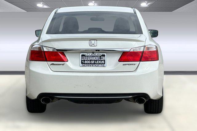 Photo of 2014 White Orchid Pearl Honda Accord