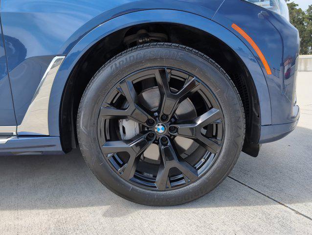 Photo of 2019 Phytonic Blue Metallic BMW X7