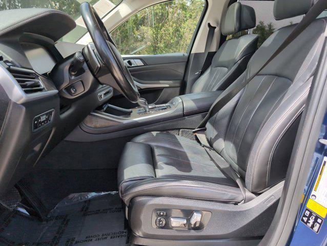 Photo of 2019 Phytonic Blue Metallic BMW X7