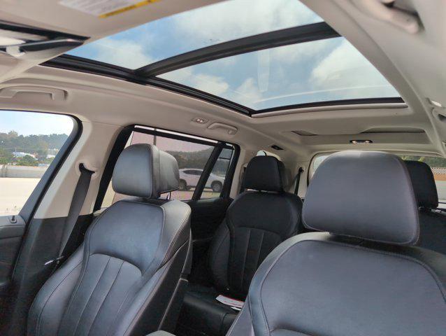 Photo of 2019 Phytonic Blue Metallic BMW X7