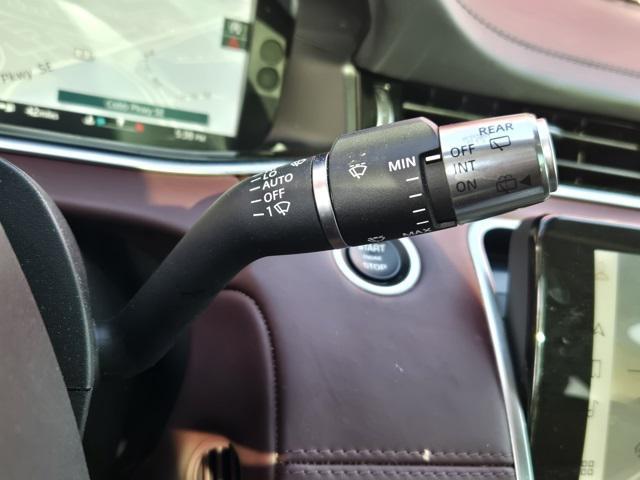 Photo of 2021 Gray Land Rover Range Rover Evoque