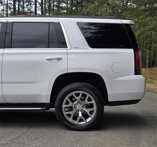 Photo of 2020 Summit White GMC Yukon