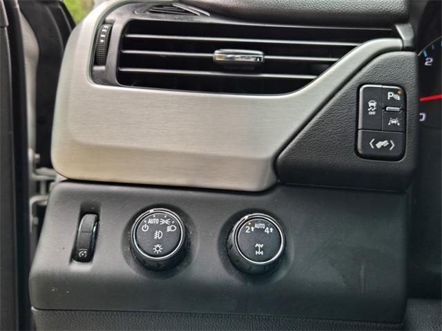 Photo of 2020 Summit White GMC Yukon