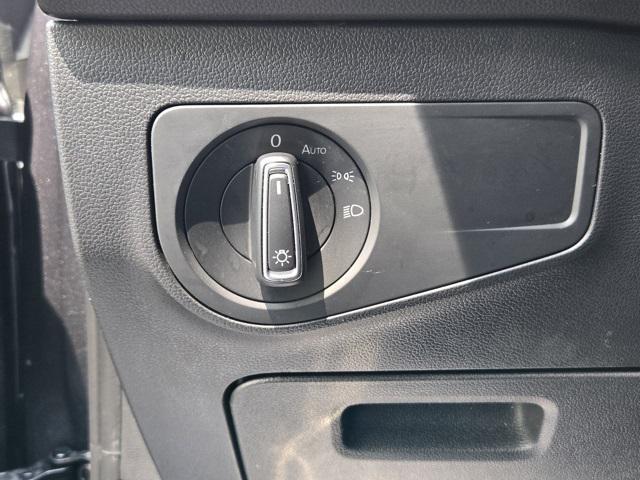Photo of 2022 Platinum Gray Metallic Volkswagen Tiguan