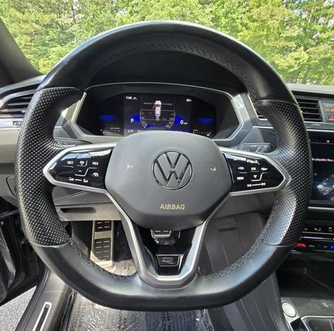 Photo of 2022 Platinum Gray Metallic Volkswagen Tiguan