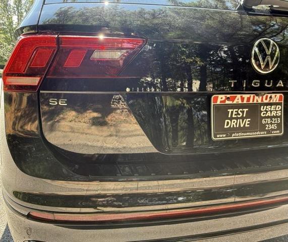Photo of 2022 Deep Black Pearl Volkswagen Tiguan