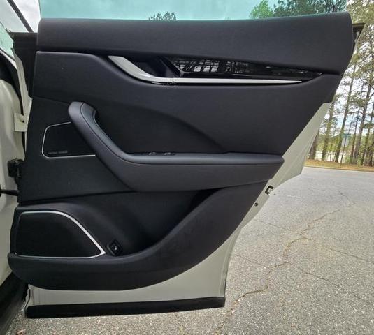 Photo of 2019 Bianco Maserati Levante