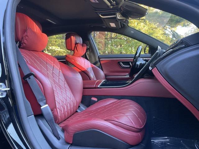 Photo of 2021 Black Mercedes-Benz S-Class