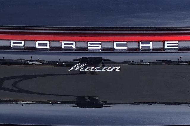 Photo of 2024 Black Porsche Macan