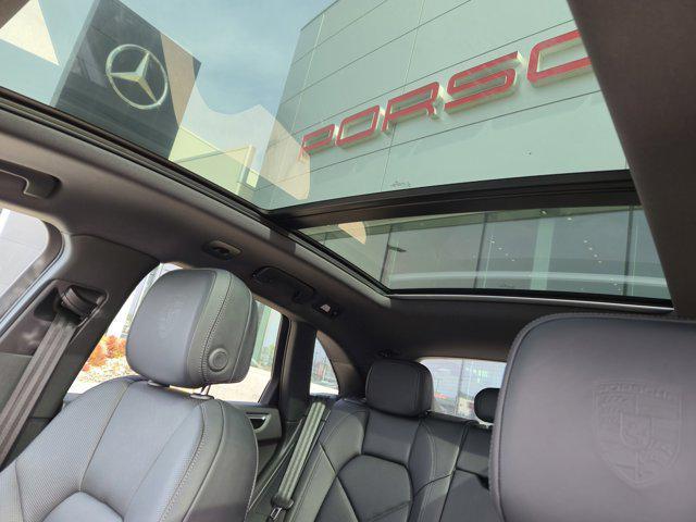 Photo of 2024 Black Porsche Macan
