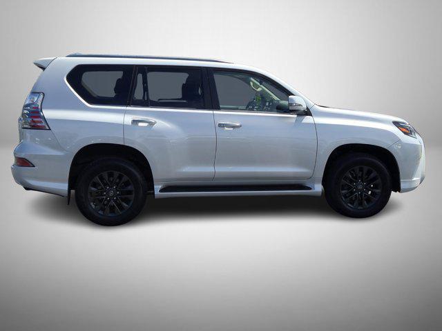 Photo of 2023 Eminent White Pearl Lexus GX 460