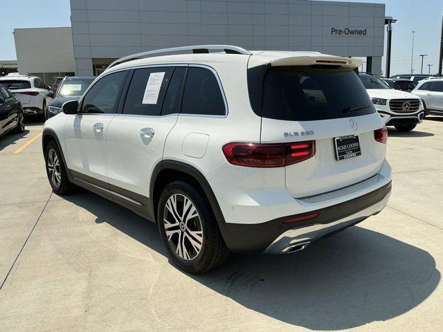 Photo of 2024 Polar White Mercedes-Benz GLB 250