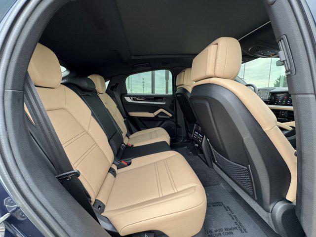 Photo of 2025 Blue Porsche Cayenne
