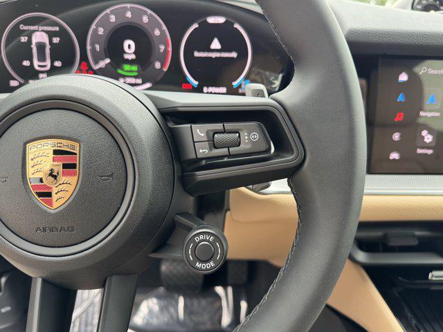 Photo of 2025 Blue Porsche Cayenne
