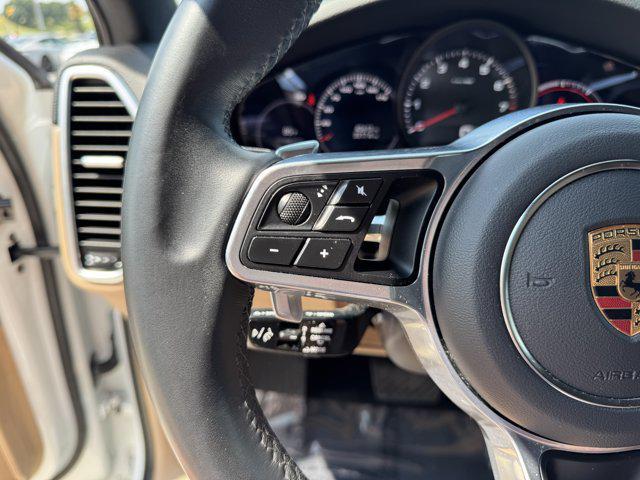 Photo of 2023 White Porsche Cayenne