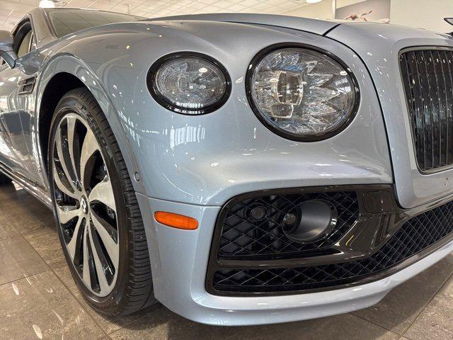 Photo of 2021 Fountain Blue Bentley Flying Spur