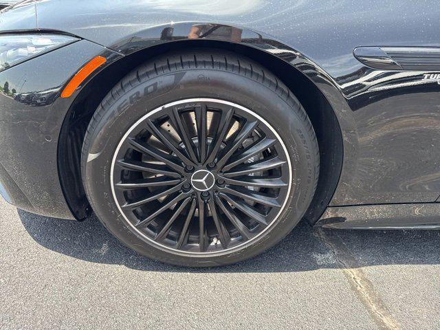 Photo of 2025 Obsidian Black Metallic Mercedes-Benz AMG SL 43
