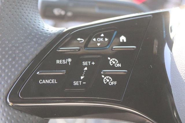 Photo of 2025 Arctic White Mercedes-Benz Sprinter 2500