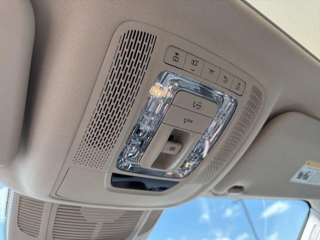 Photo of 2020 Polar White Mercedes-Benz GLE 350