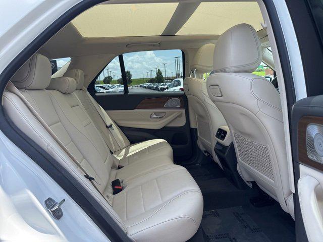Photo of 2020 Polar White Mercedes-Benz GLE 350