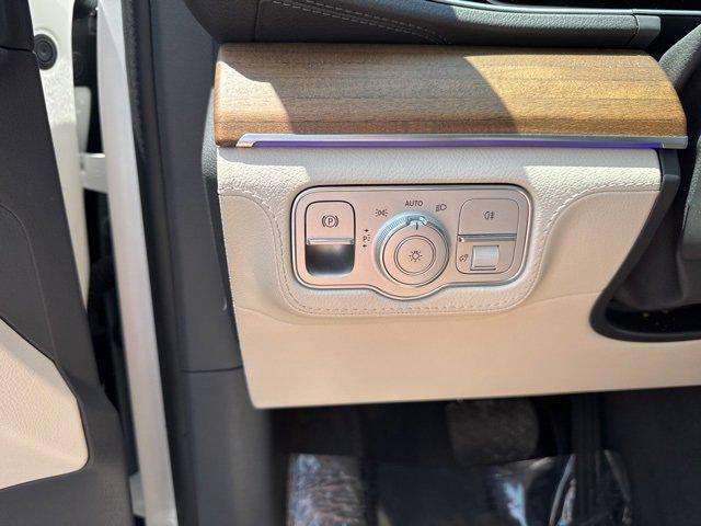 Photo of 2020 Polar White Mercedes-Benz GLE 350