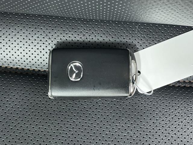 Photo of 2023 Rhodium White Metallic Mazda CX-5