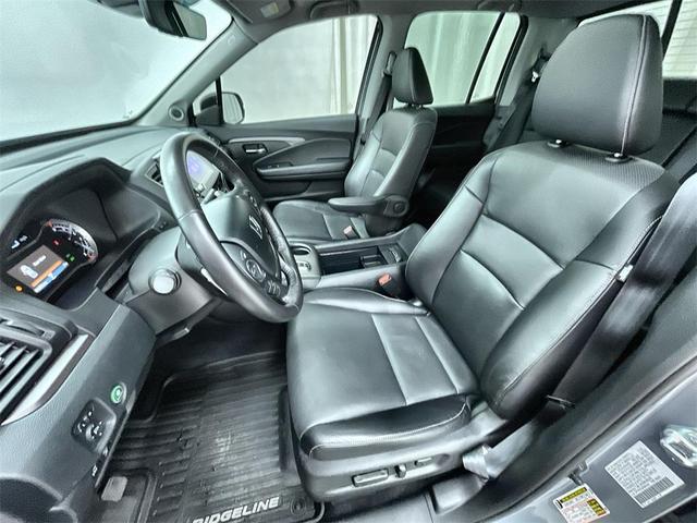 Photo of 2023 Silver Honda Ridgeline