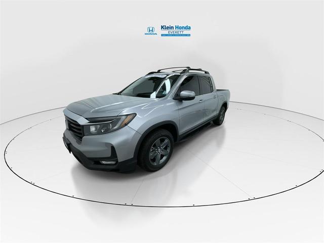 Photo of 2023 Silver Honda Ridgeline
