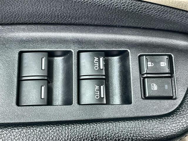 Photo of 2018 White Diamond Pearl Honda Ridgeline
