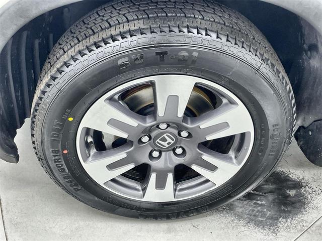 Photo of 2018 White Diamond Pearl Honda Ridgeline