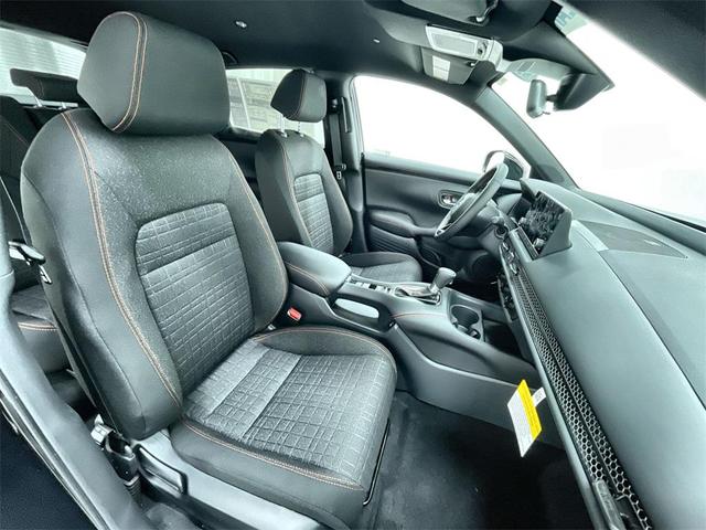 Photo of 2025 Crystal Black Pearl Honda HR-V